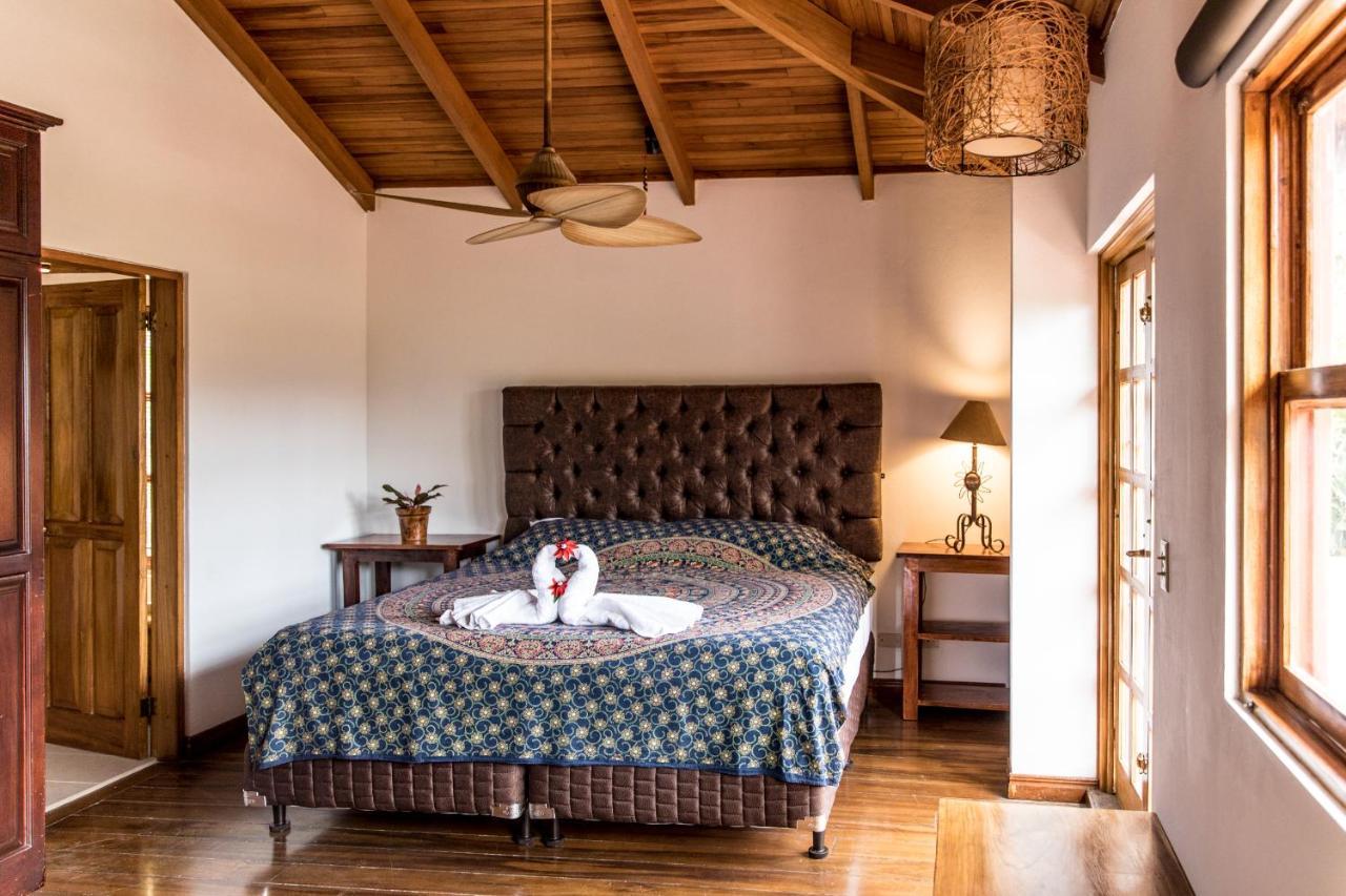 Luna Inn B&B Ciudad Cariari المظهر الخارجي الصورة