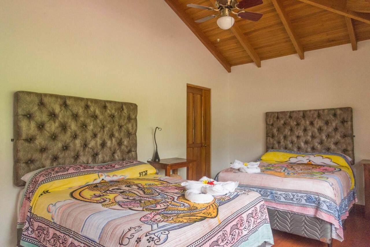 Luna Inn B&B Ciudad Cariari المظهر الخارجي الصورة