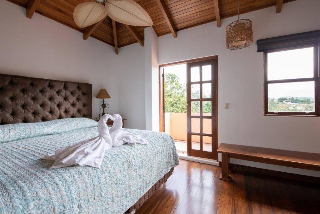 Luna Inn B&B Ciudad Cariari المظهر الخارجي الصورة