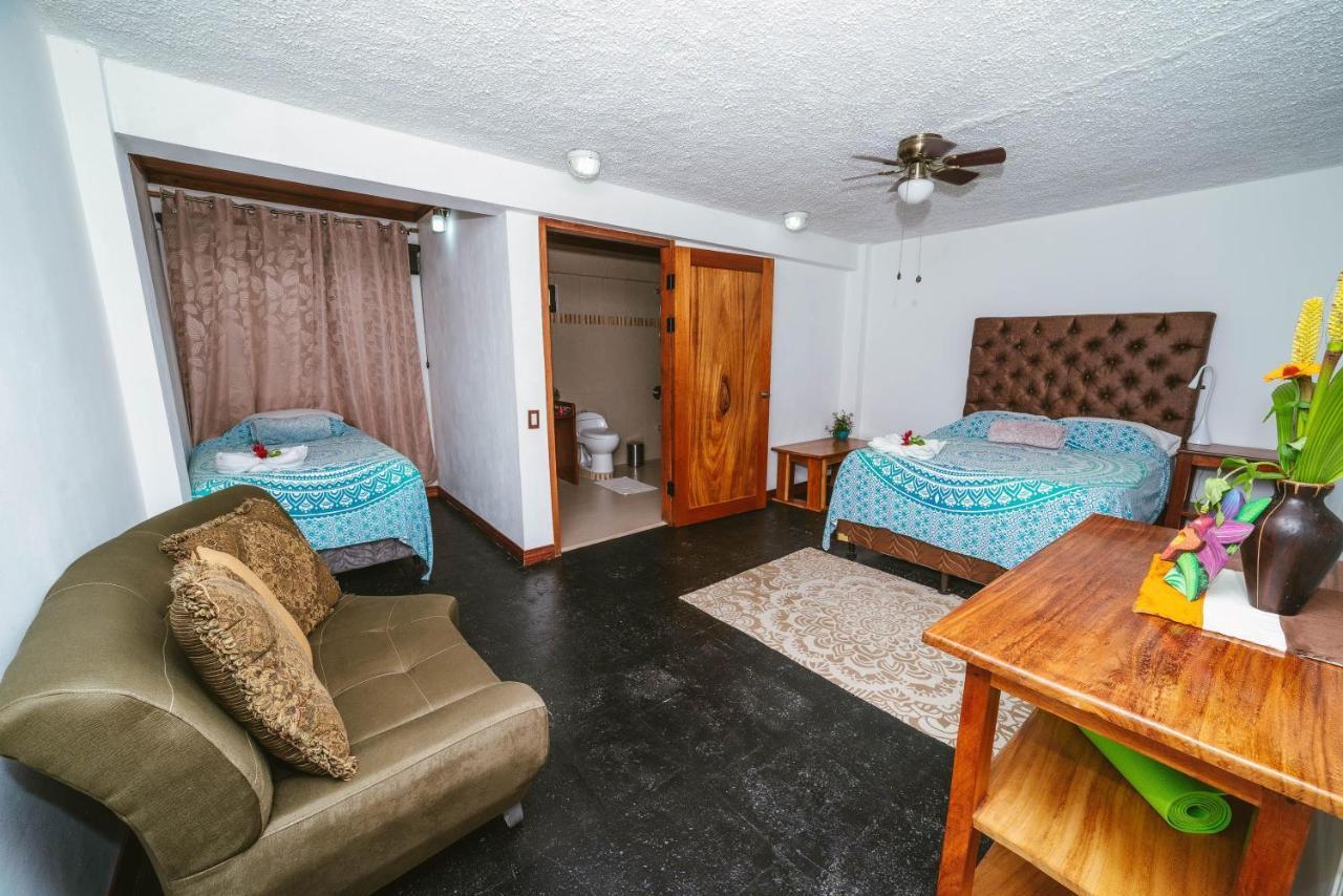 Luna Inn B&B Ciudad Cariari المظهر الخارجي الصورة