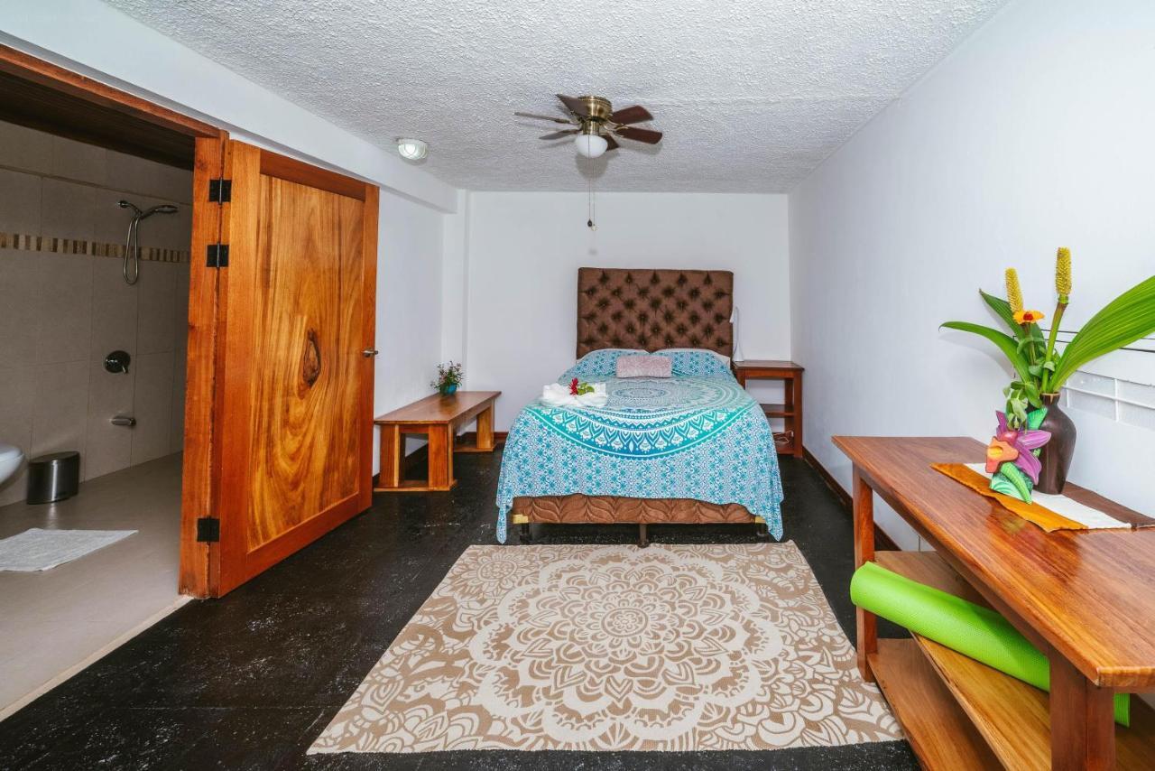 Luna Inn B&B Ciudad Cariari المظهر الخارجي الصورة