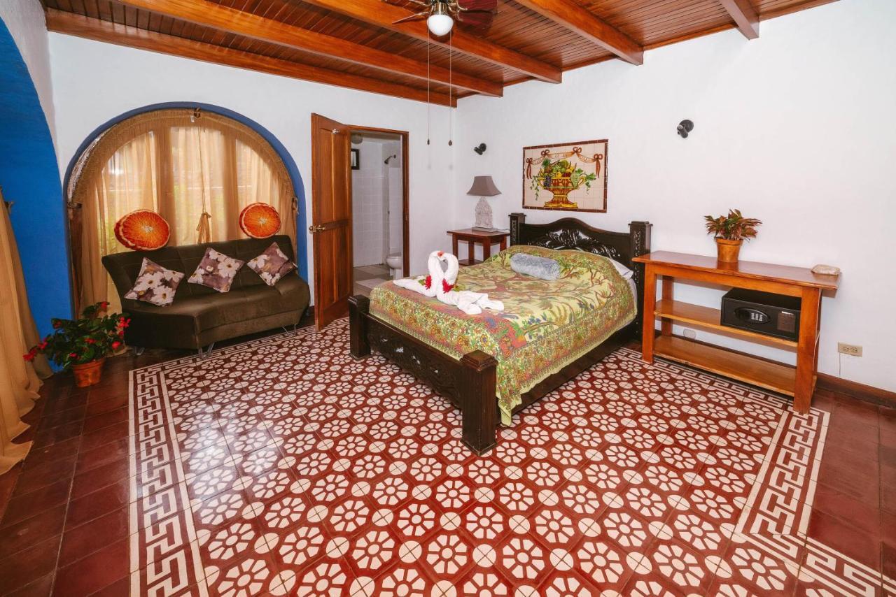 Luna Inn B&B Ciudad Cariari المظهر الخارجي الصورة